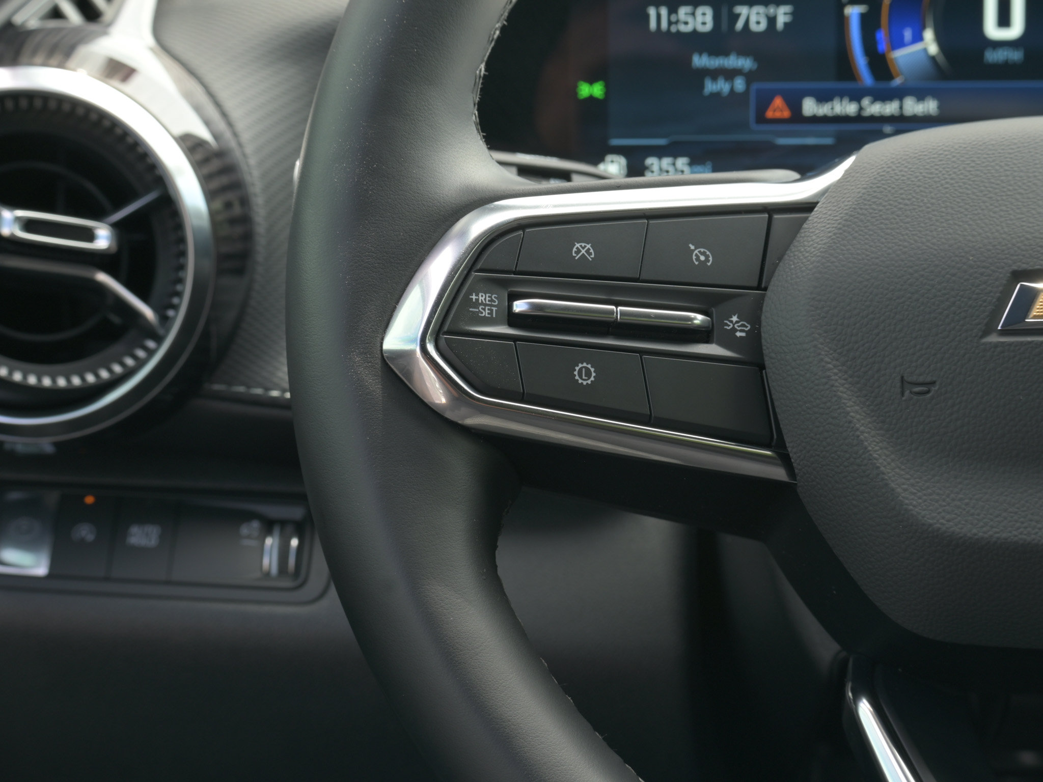 Used 2026 Chevrolet Equinox LT FWD image 20