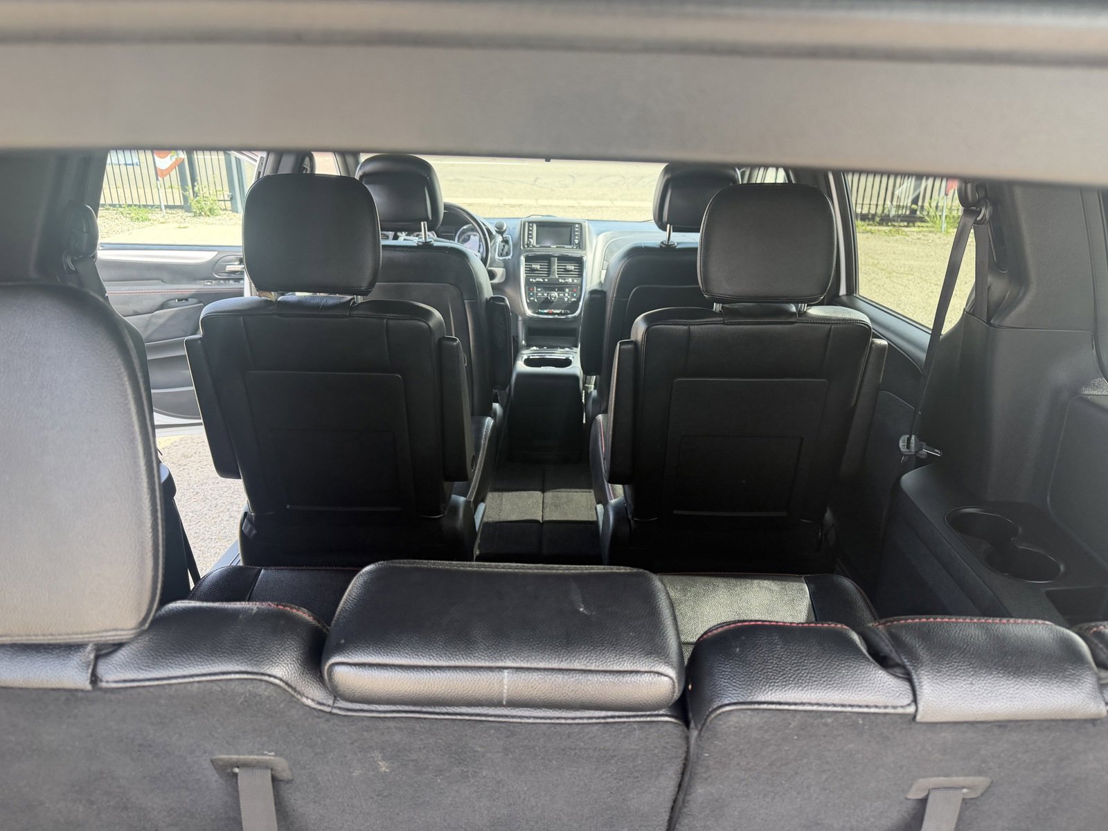 Used 2016 Dodge Grand Caravan R/T image 22