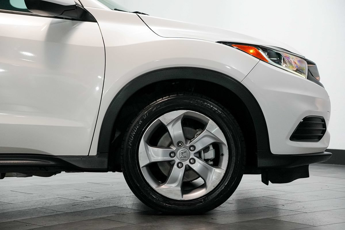 Used 2020 Honda HR-V LX image 9