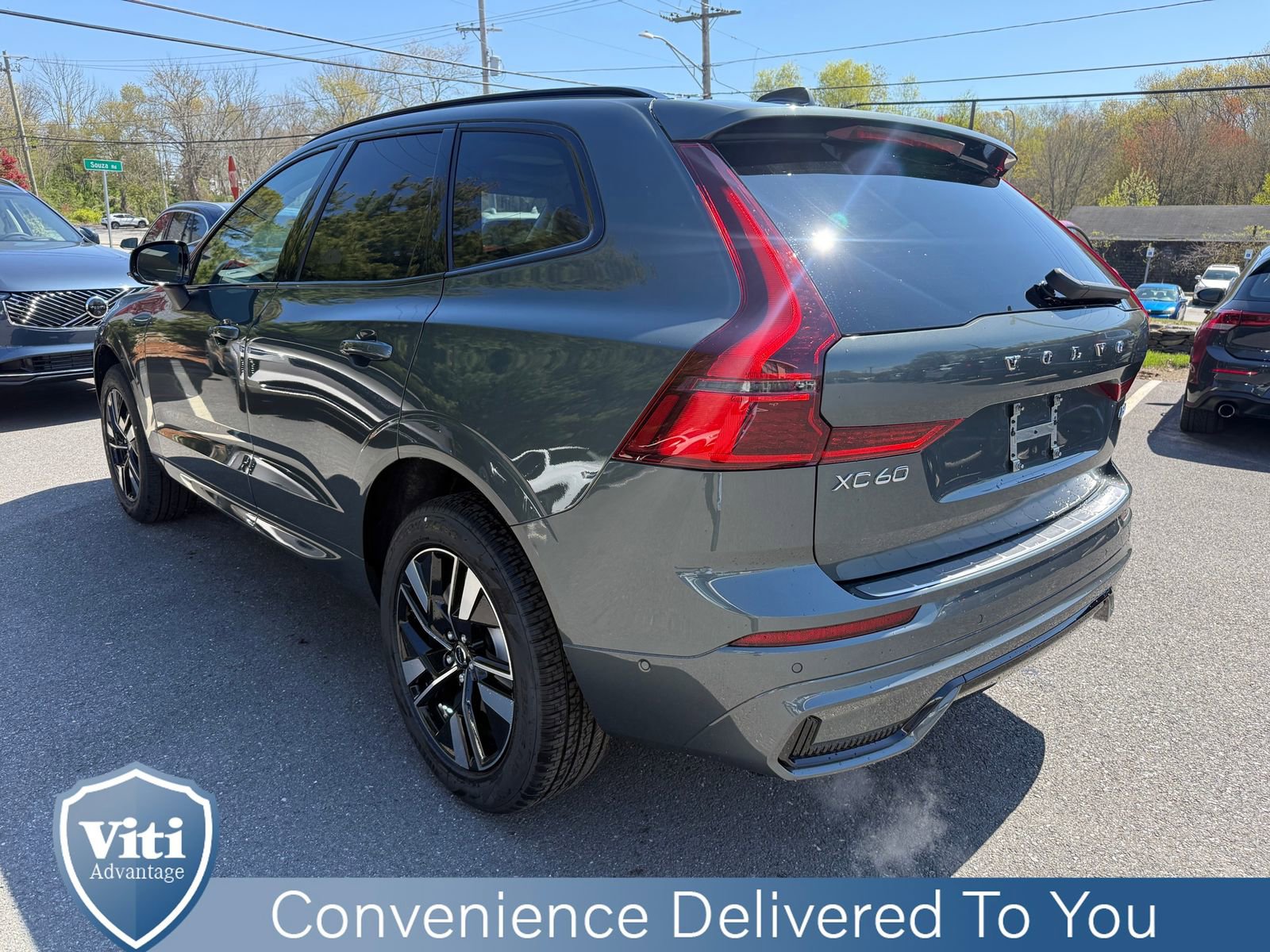New 2026 Volvo XC60 B5 Plus w/ Protection Package Premier AWD/4WD image 6