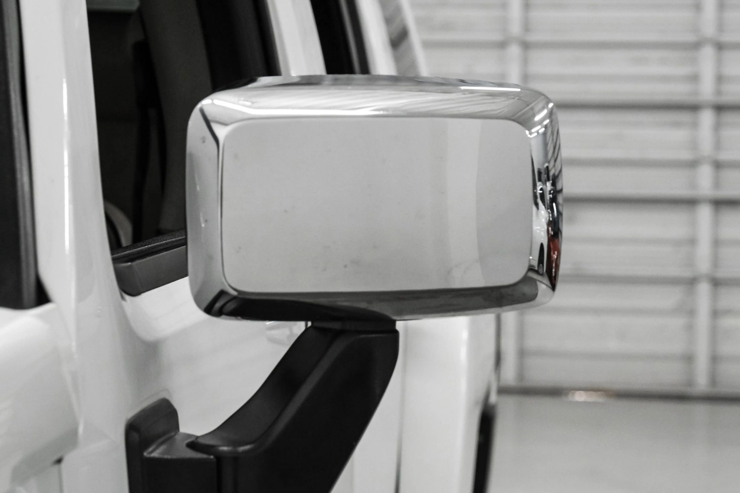 Used 2010 HUMMER H3 Luxury w/ Appearance Package AWD/4WD image 38