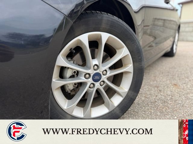 Used 2020 Ford Fusion SE FWD image 24