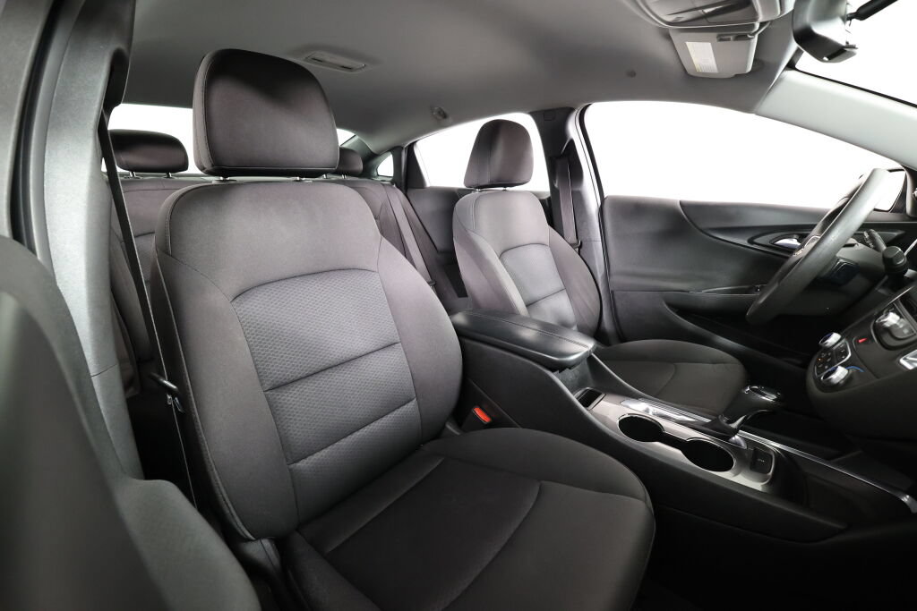 Used 2019 Chevrolet Malibu LT FWD image 24