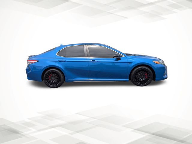 Used 2019 Toyota Camry SE image 3