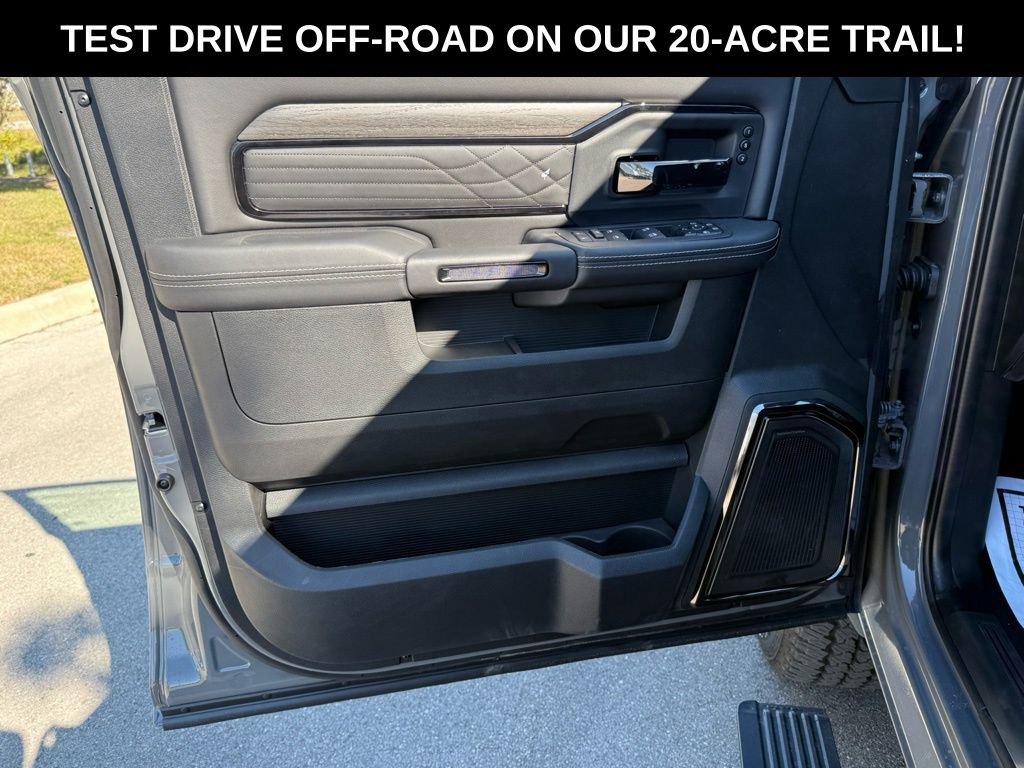 New 2026 RAM 2500 Limited image 32