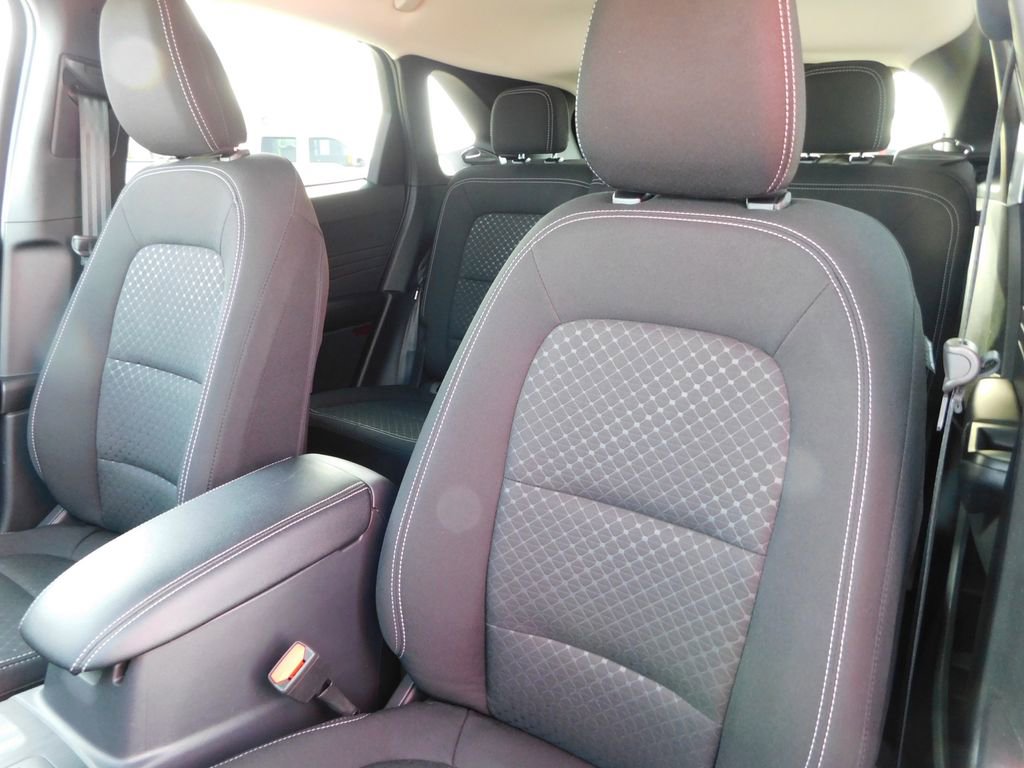 Used 2025 Ford Escape Active image 14