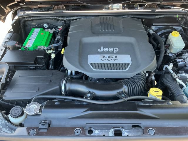 Used 2013 Jeep Wrangler Sahara AWD/4WD image 26