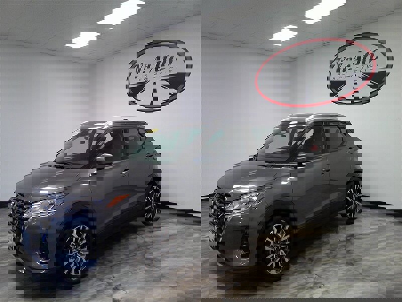 Used 2023 Nissan Kicks SV image 6