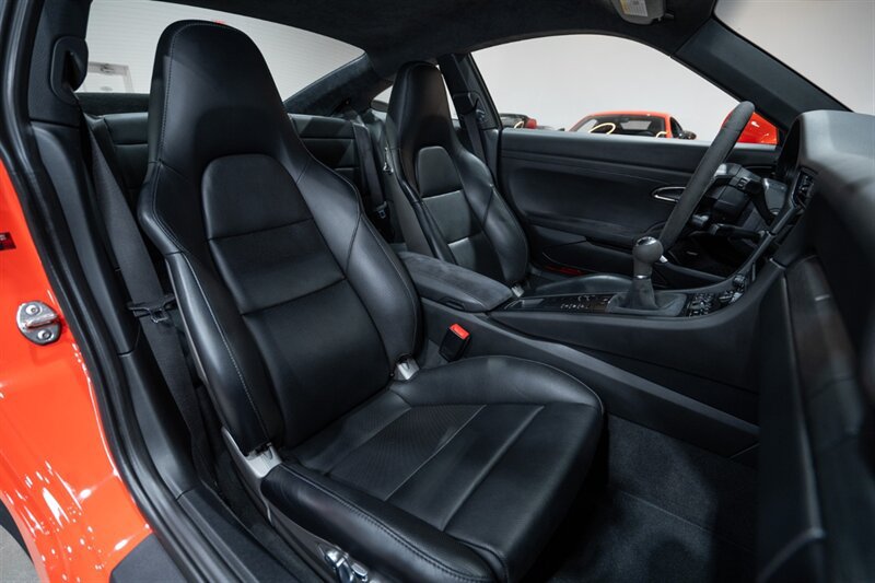 Used 2017 Porsche 911 Carrera GTS RWD image 30