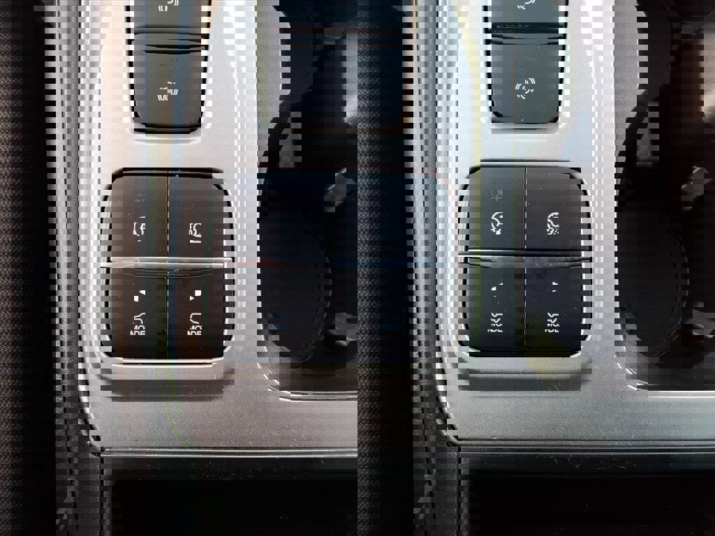 Certified 2021 Ford Explorer XLT image 15