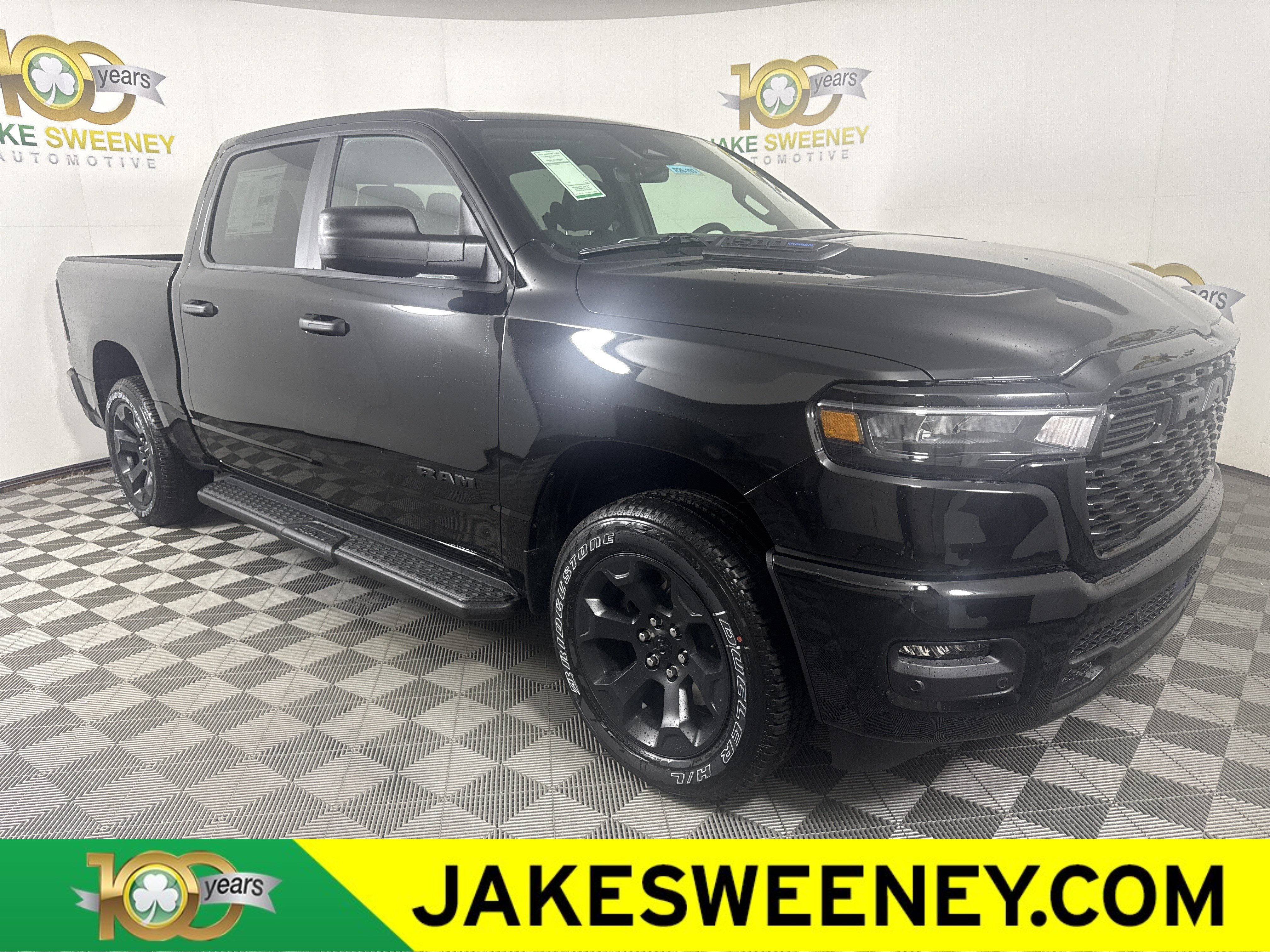 New 2026 RAM 1500 Express AWD/4WD image 1