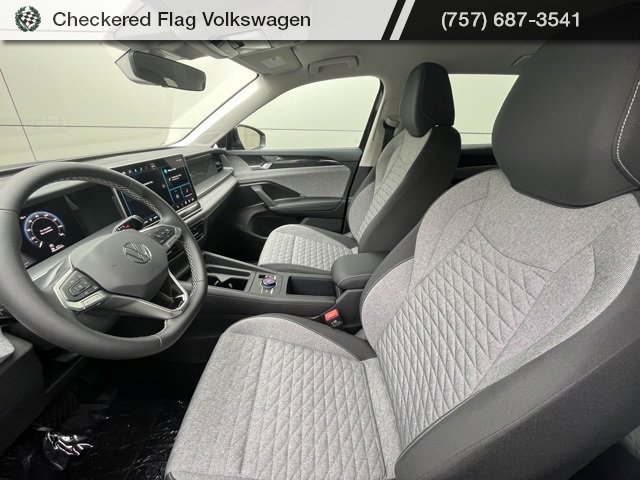 New 2025 Volkswagen Tiguan S image 2