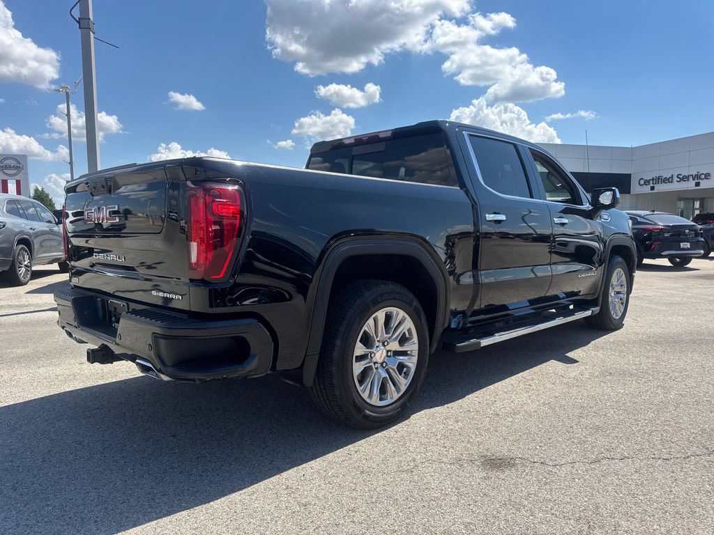Used 2023 GMC Sierra 1500 Denali AWD/4WD image 6