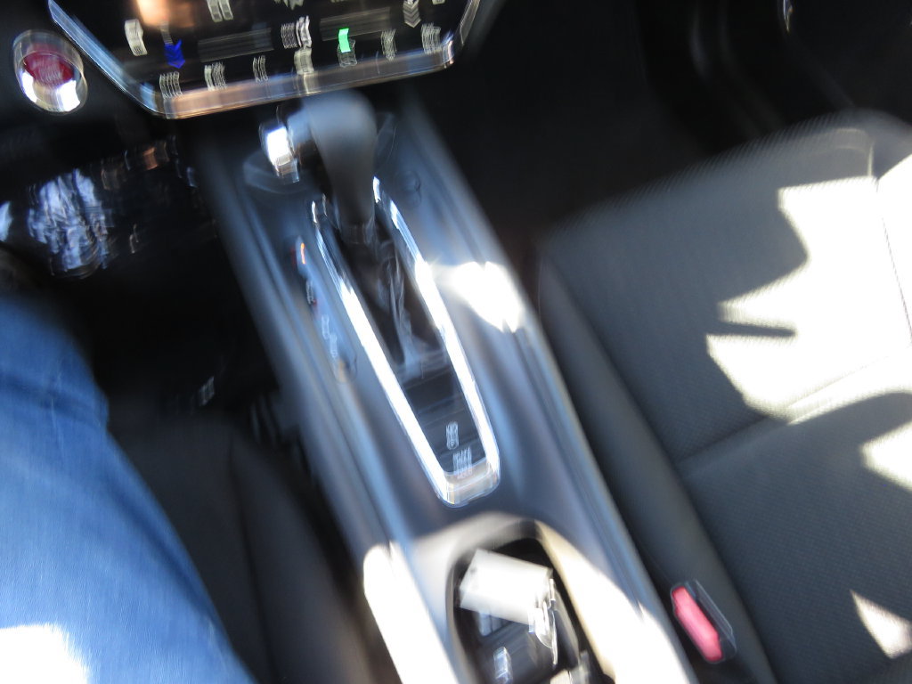 Used 2018 Honda HR-V EX image 23