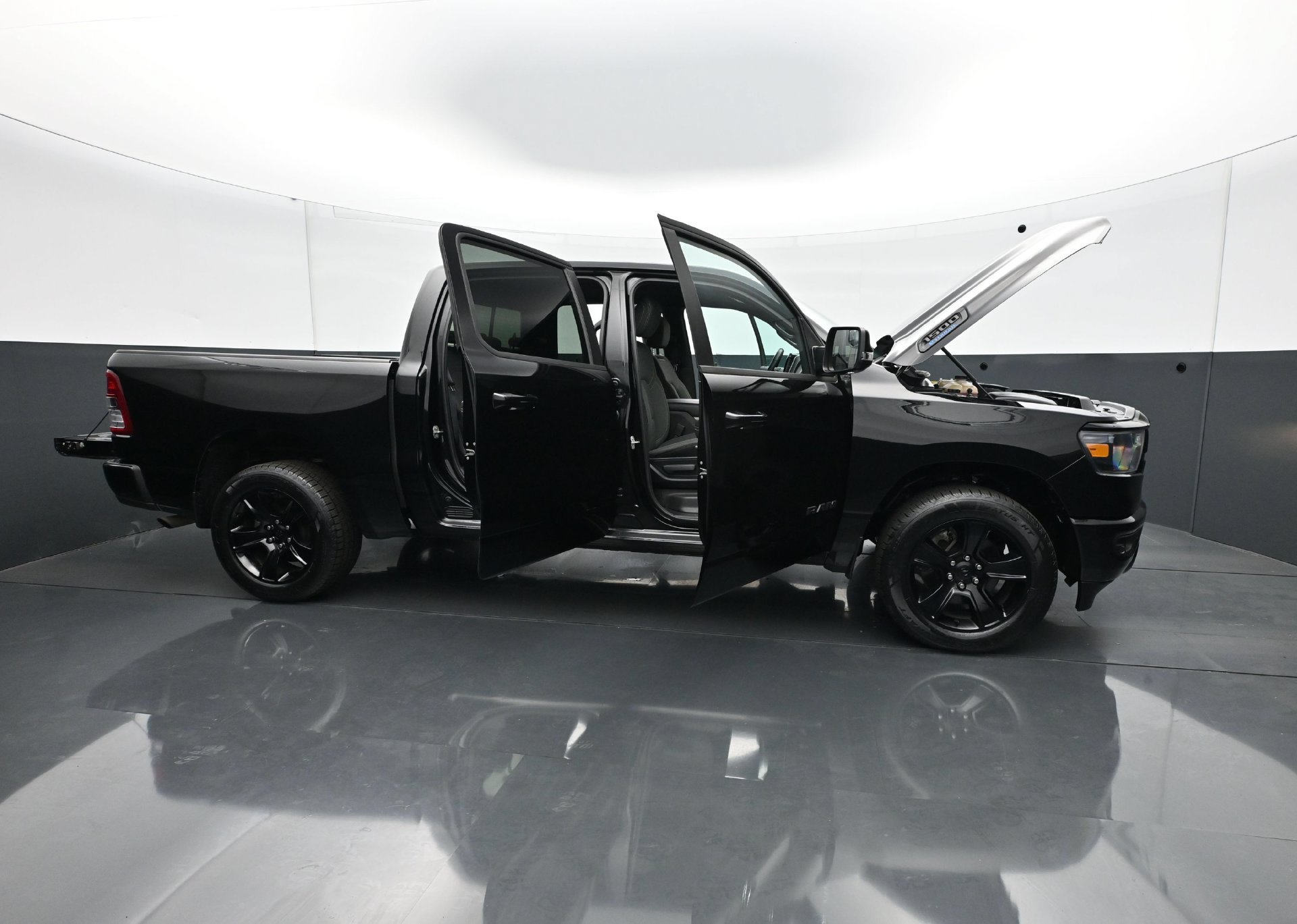 Used 2023 RAM 1500 Big Horn AWD/4WD image 36
