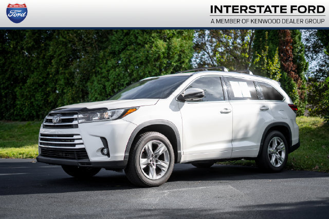 Used 2019 Toyota Highlander Limited FWD image 1