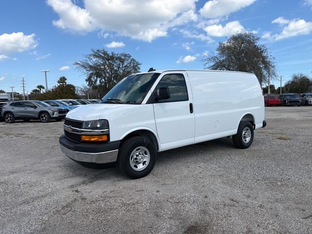 New 2026 Chevrolet Express 3500 w/ Driver Convenience Package RWD video 2