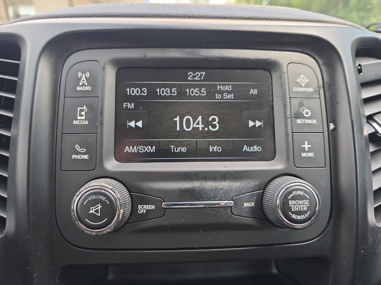 Used 2017 Jeep Cherokee Sport AWD/4WD image 23