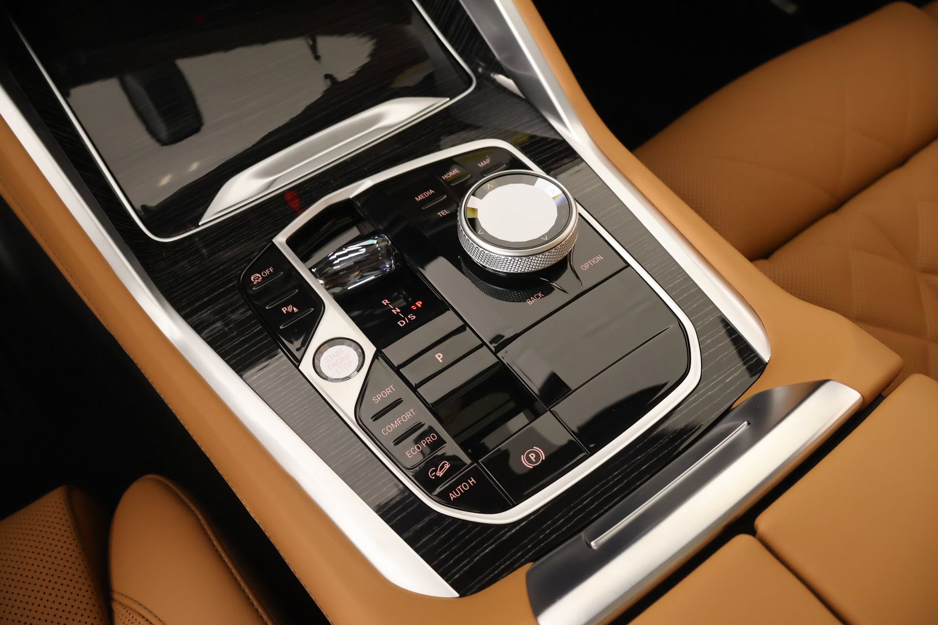 New 2027 BMW X6 xDrive40i w/ Executive Package AWD/4WD image 7