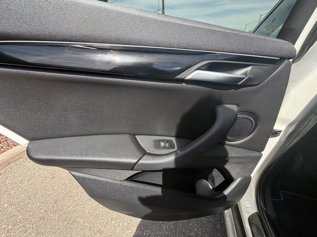 Used 2021 BMW X1 xDrive28i w/ Convenience Package image 10