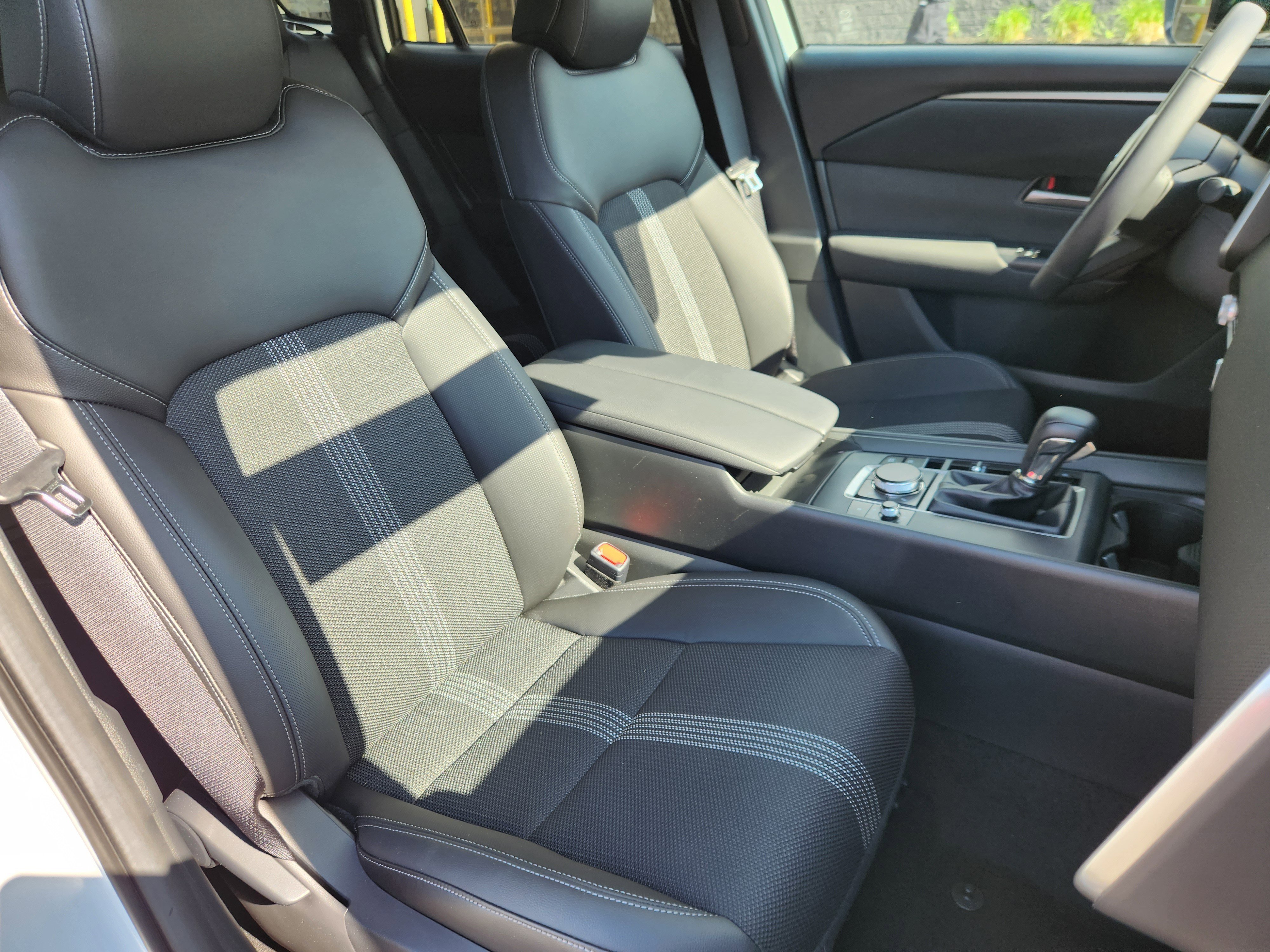 Certified 2025 MAZDA CX-50 AWD 2.5 S w/ Premium Package image 14