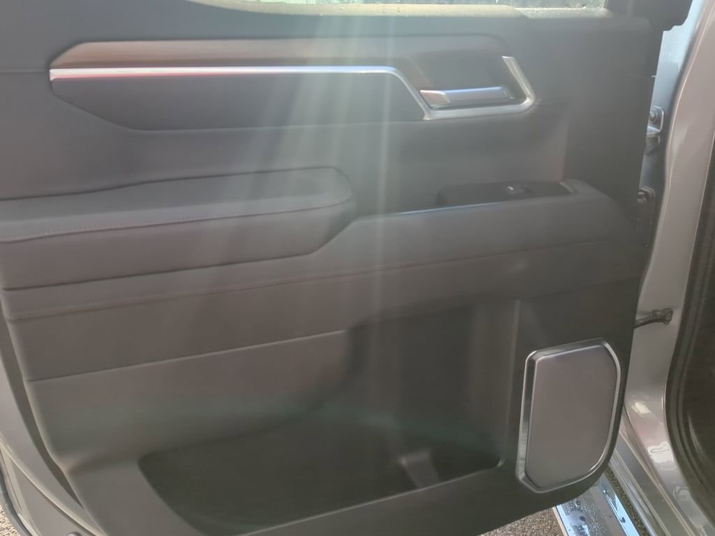 Used 2025 Chevrolet Silverado 1500 High Country w/ Z71 Off-Road Package image 23