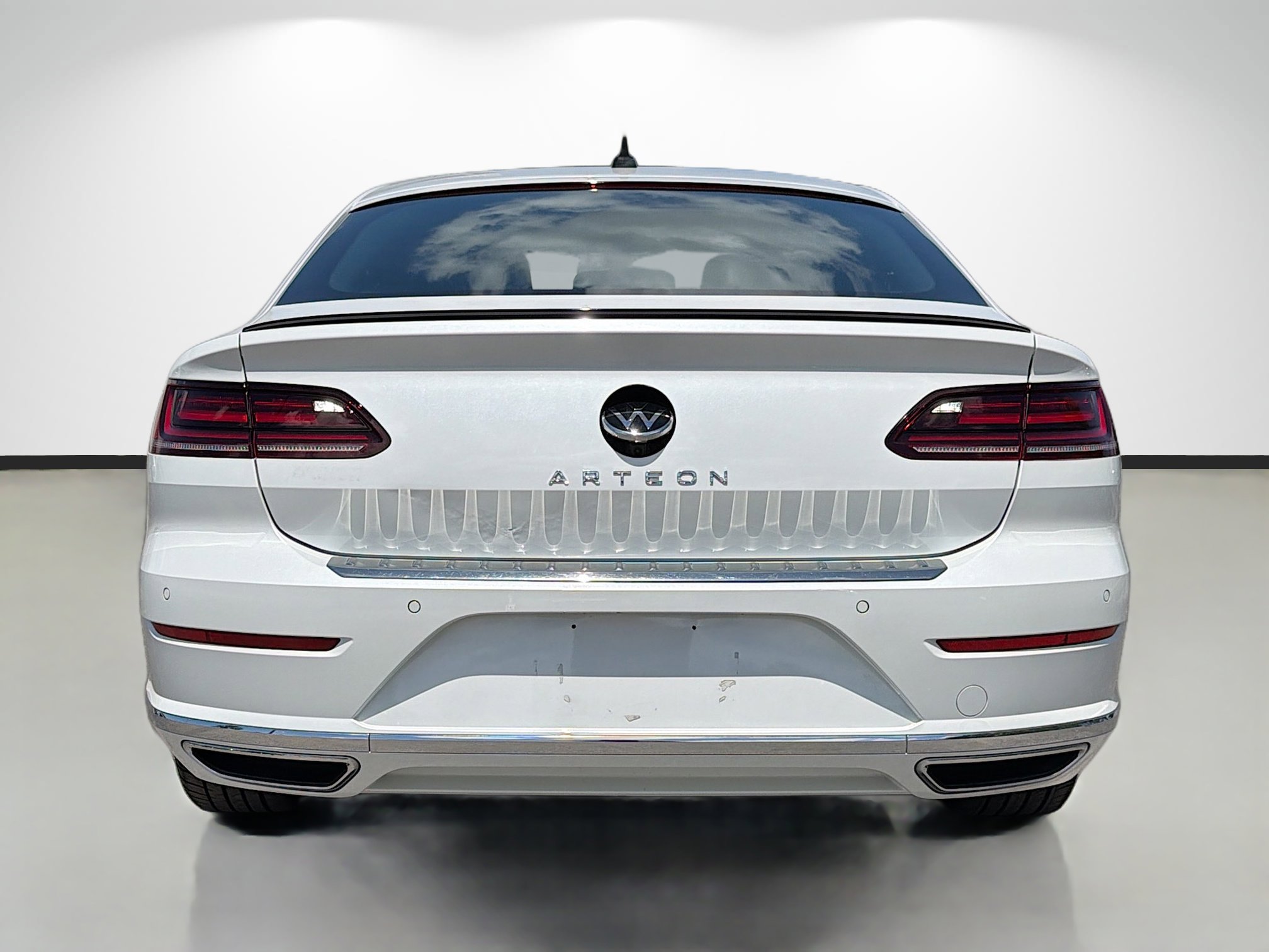 Used 2022 Volkswagen Arteon SE FWD image 4