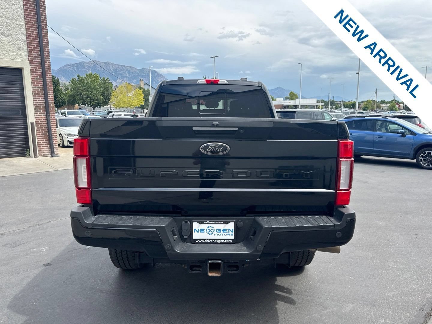 Used 2022 Ford F350 Lariat w/ Tremor Off-Road Package AWD/4WD image 7
