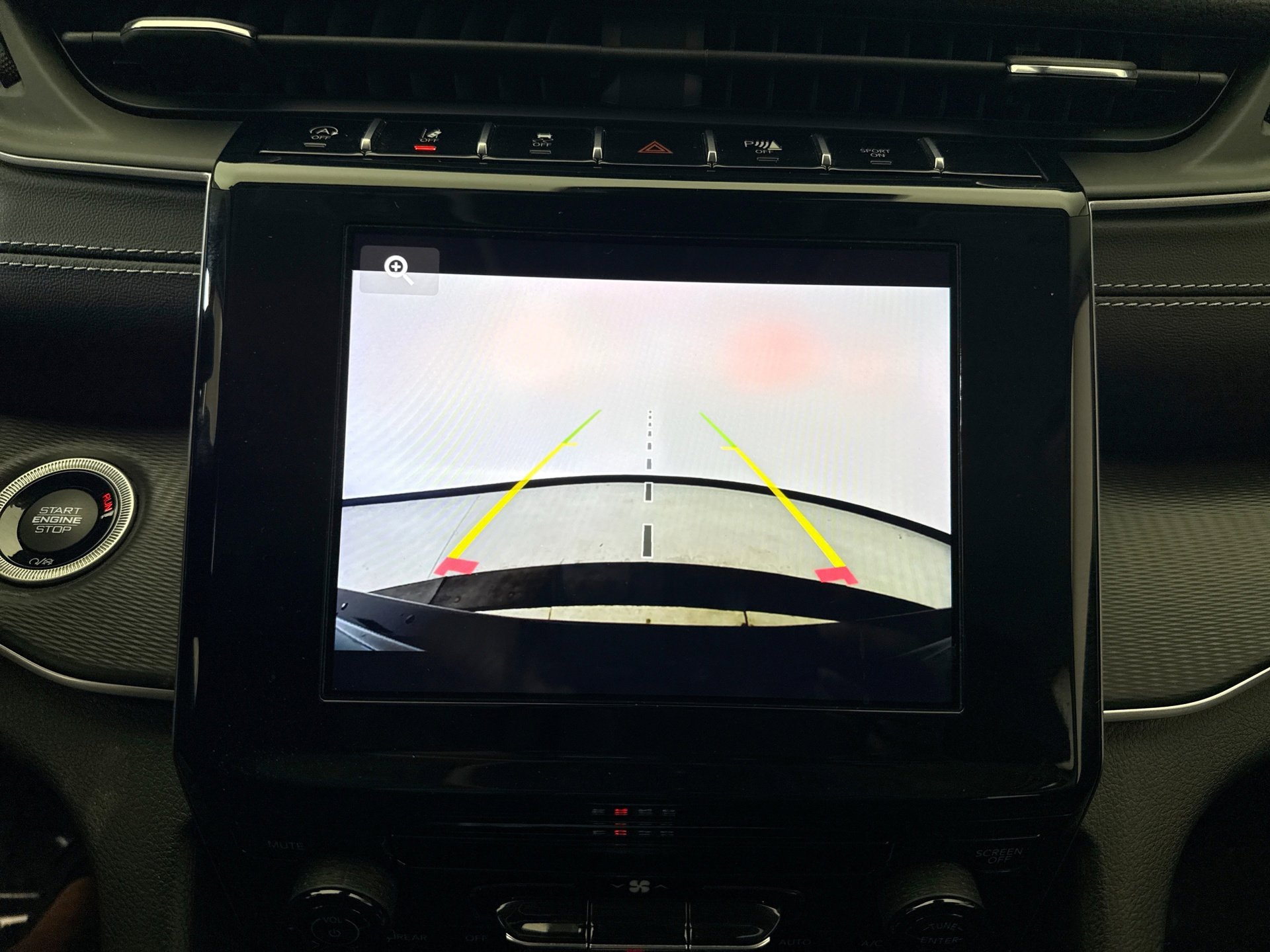 Used 2023 Jeep Grand Cherokee L Laredo image 15