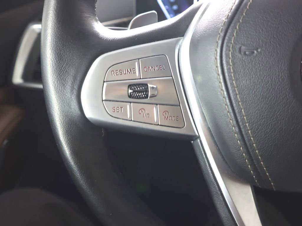 Used 2024 BMW X7 xDrive40i w/ Climate Comfort Package image 17