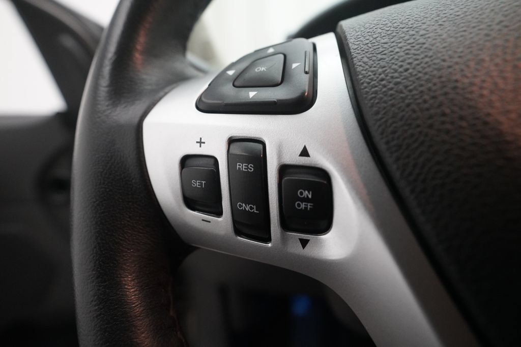 Used 2013 Ford Edge Limited AWD/4WD image 19