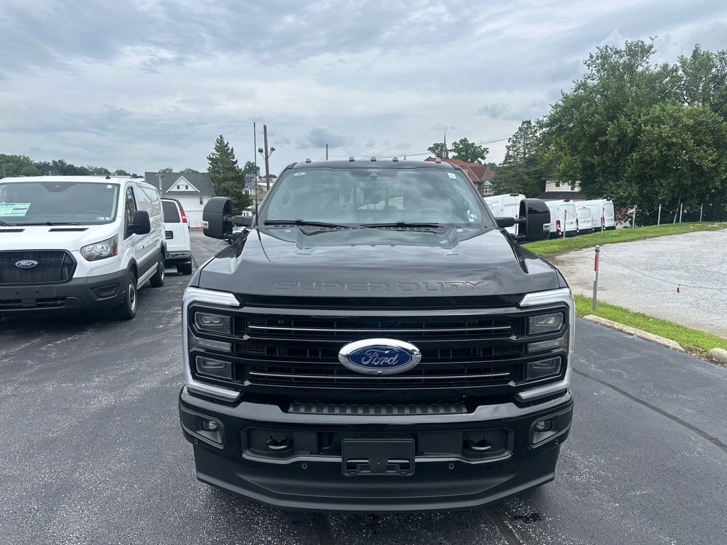 New 2025 Ford F250 Platinum image 2