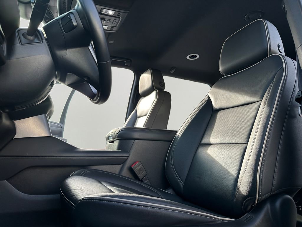 Used 2024 GMC Yukon SLT image 21