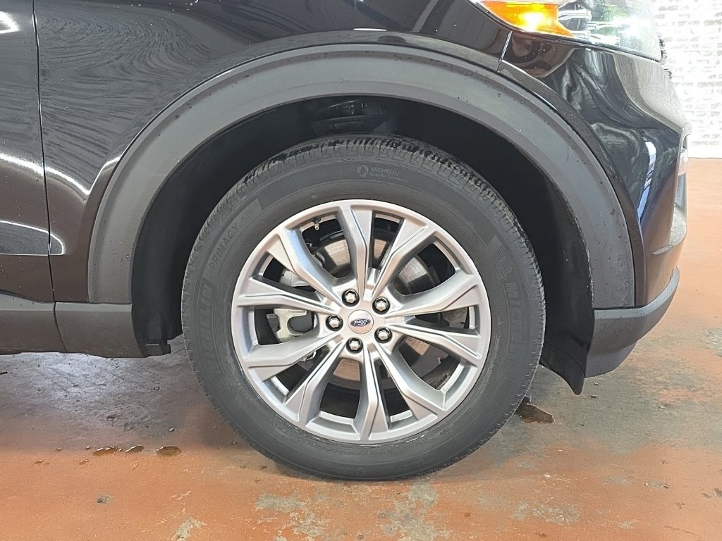 Used 2021 Ford Explorer Limited image 25