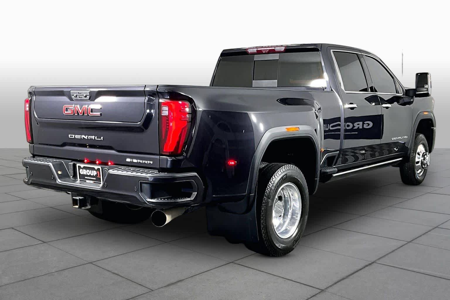 Used 2024 GMC Sierra 3500 Denali w/ Denali Reserve Package AWD/4WD image 13