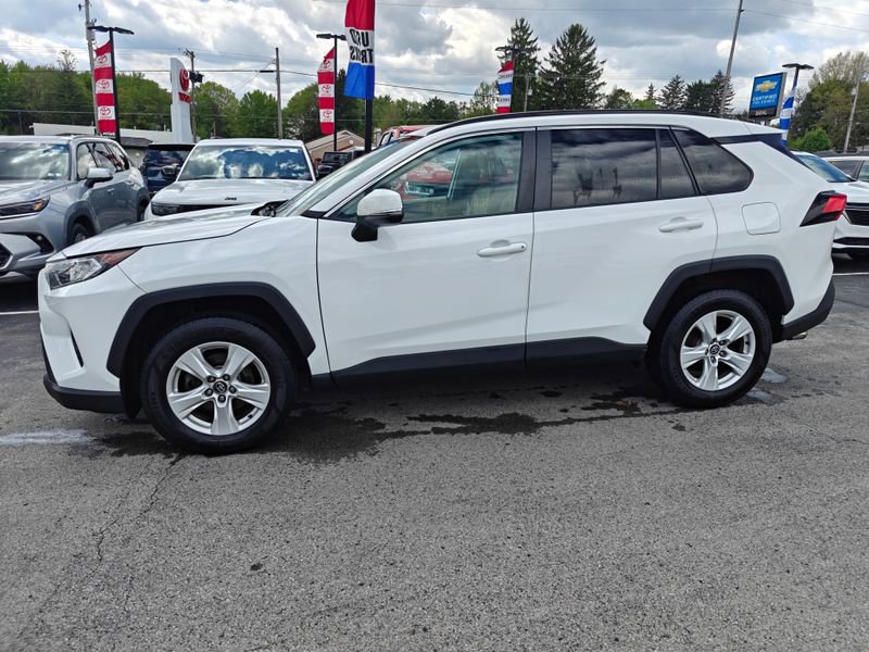 Used 2020 Toyota RAV4 XLE w/ All Weather Liner Package FWD image 8