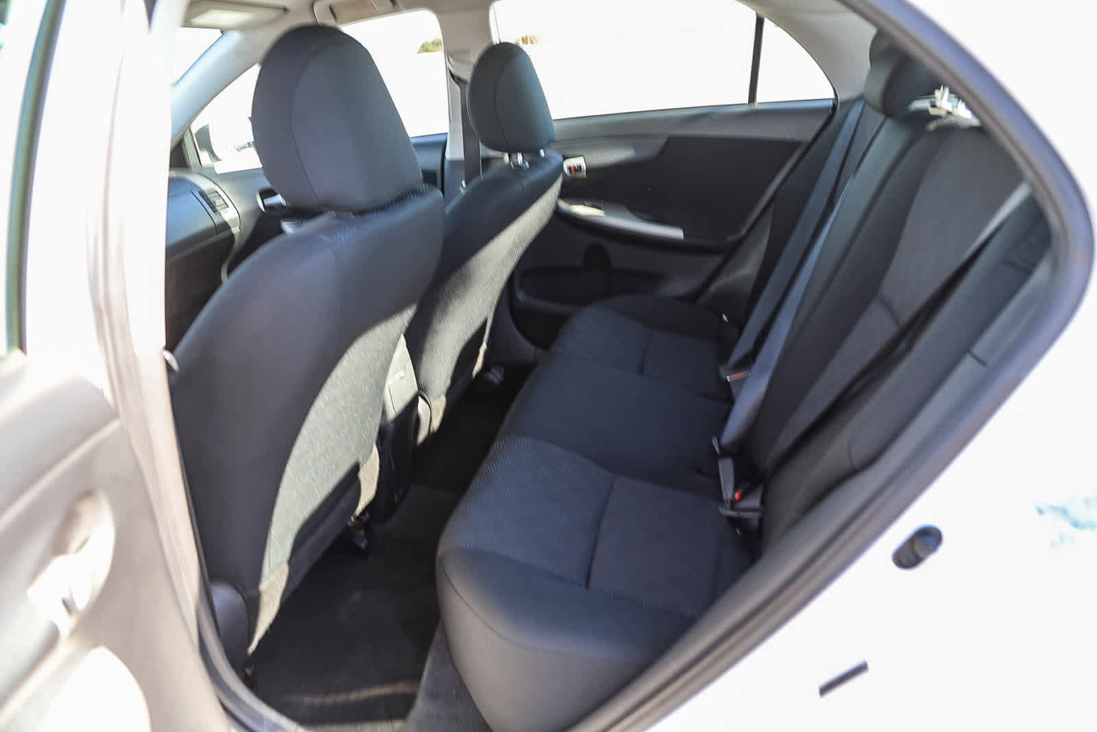 Used 2010 Toyota Corolla S image 18