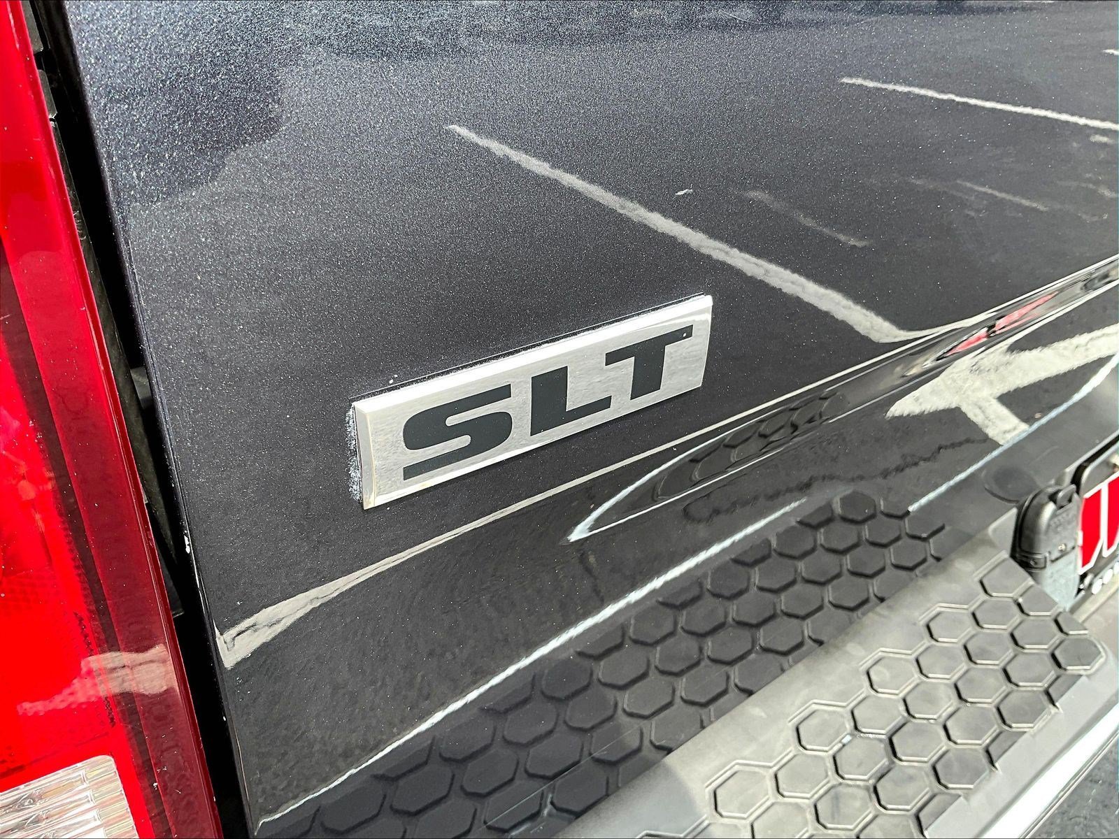 Used 2020 RAM 1500 Classic SLT AWD/4WD image 22