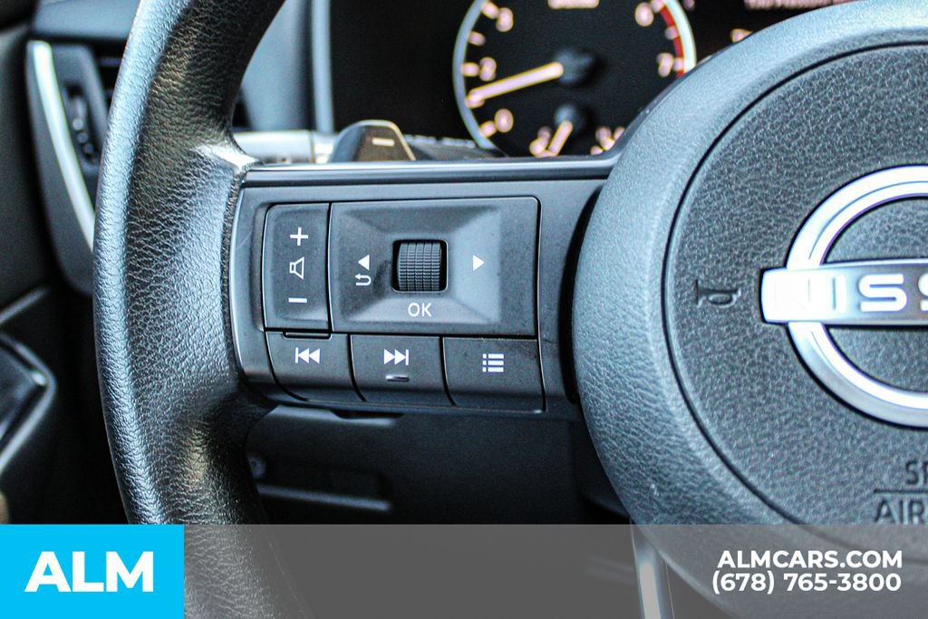 Used 2024 Nissan Rogue S FWD image 24