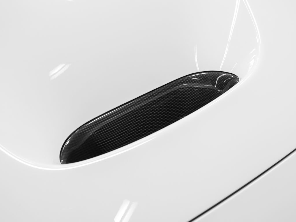 Certified 2022 Ferrari F8 Tributo RWD image 8