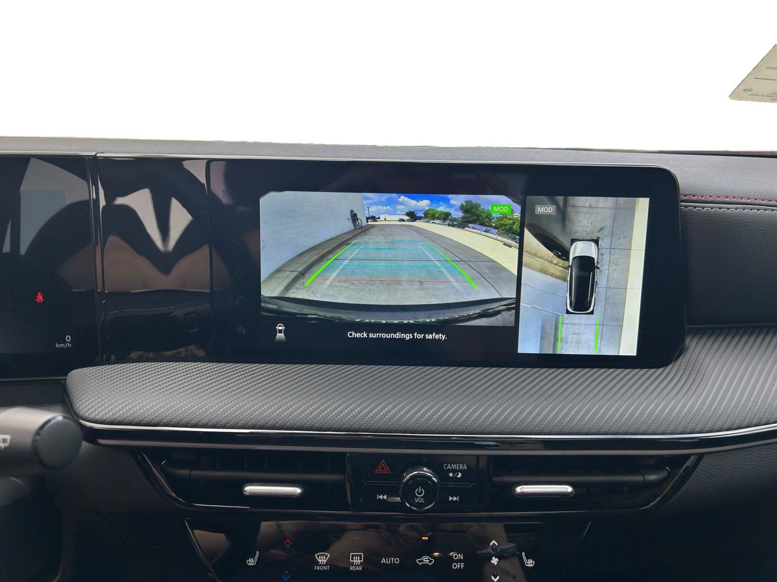 New 2025 Nissan Kicks SR w/ SR Premium Package AWD/4WD image 19
