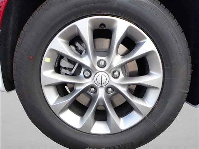 New 2026 Chrysler Pacifica Select AWD/4WD image 7