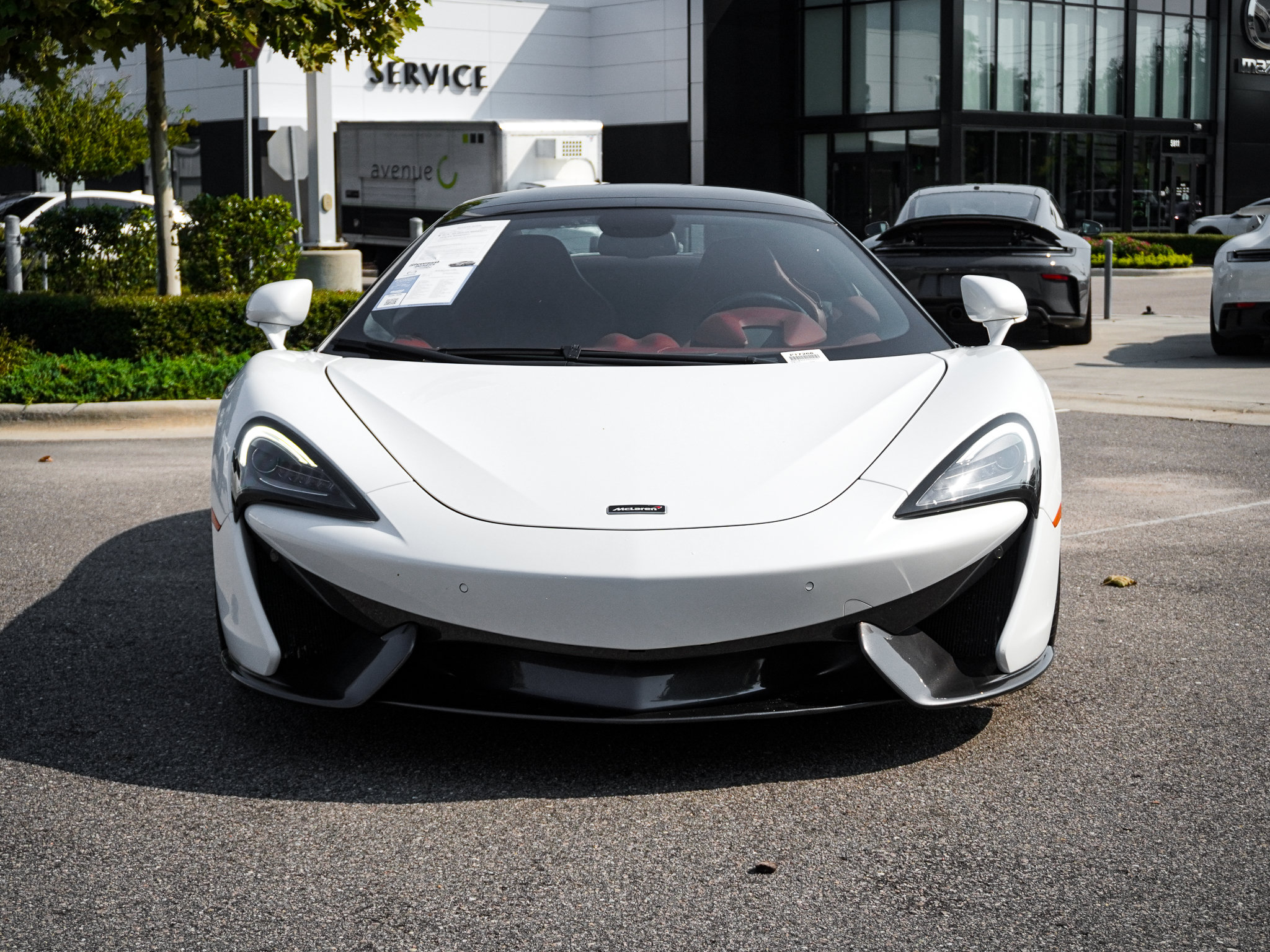 Used 2018 McLaren 570S Spider RWD image 3