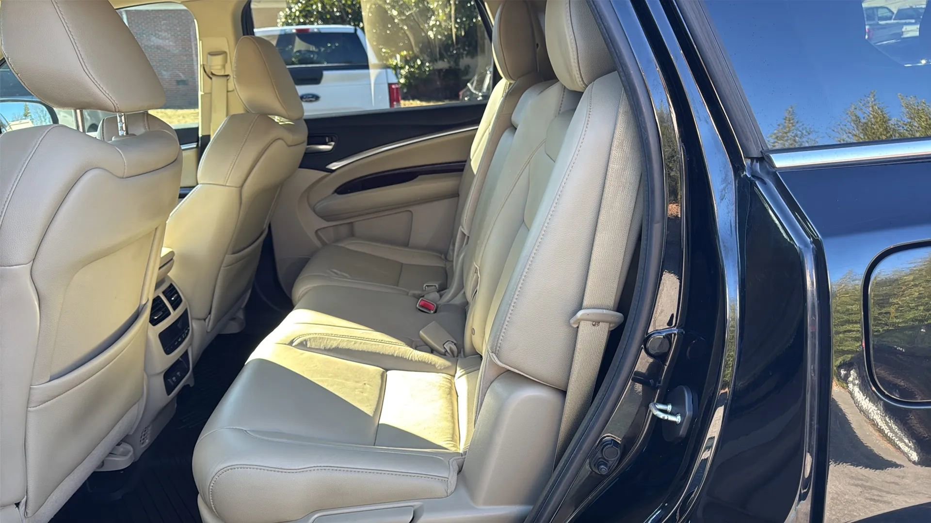 Used 2018 Acura MDX FWD w/ Technology Package image 11