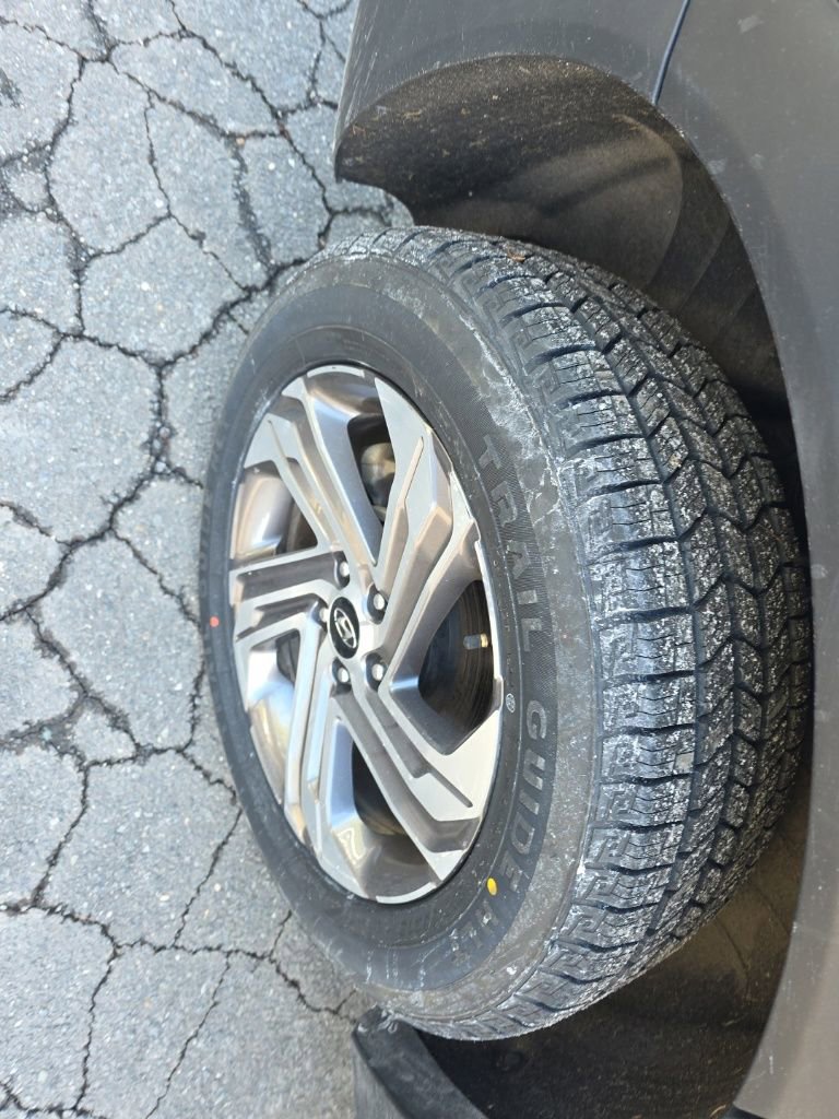 Used 2023 Hyundai Santa Fe SEL w/ Premium Package image 16