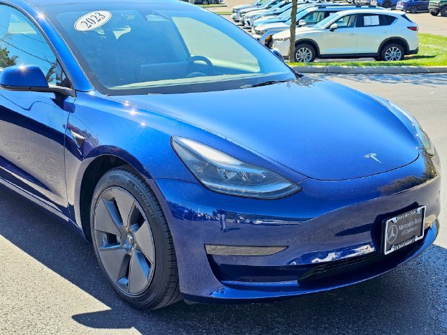 Used 2023 Tesla Model 3 Standard Range RWD image 2