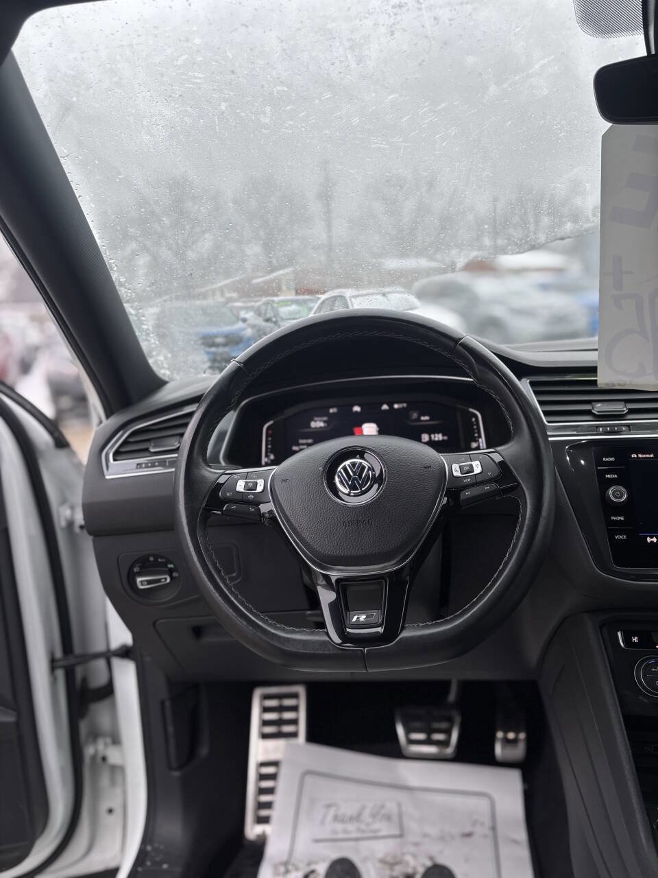 Used 2020 Volkswagen Tiguan SEL Premium R-Line w/ 3rd Row Seat Package AWD/4WD image 15