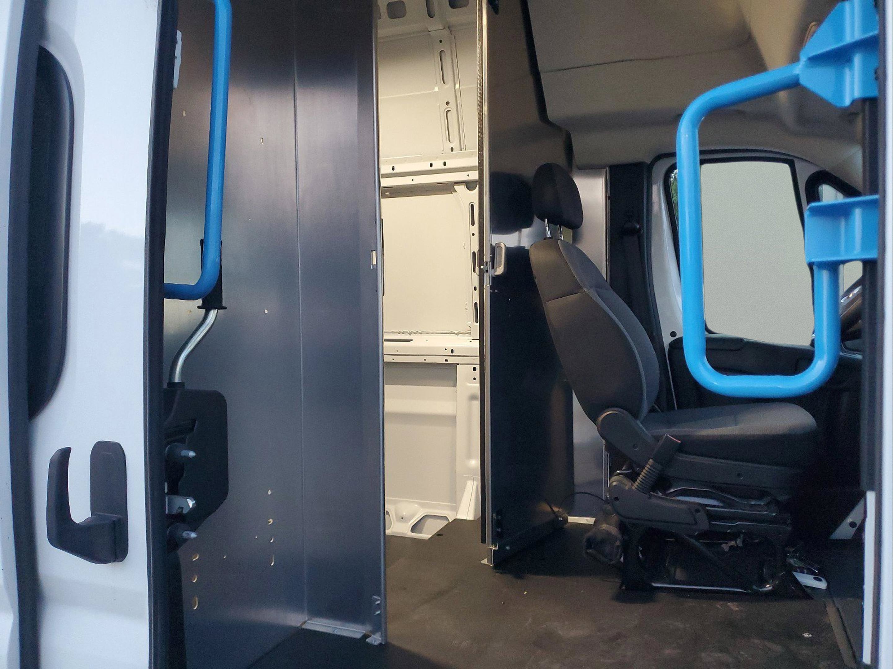 New 2025 RAM ProMaster 3500 FWD image 9