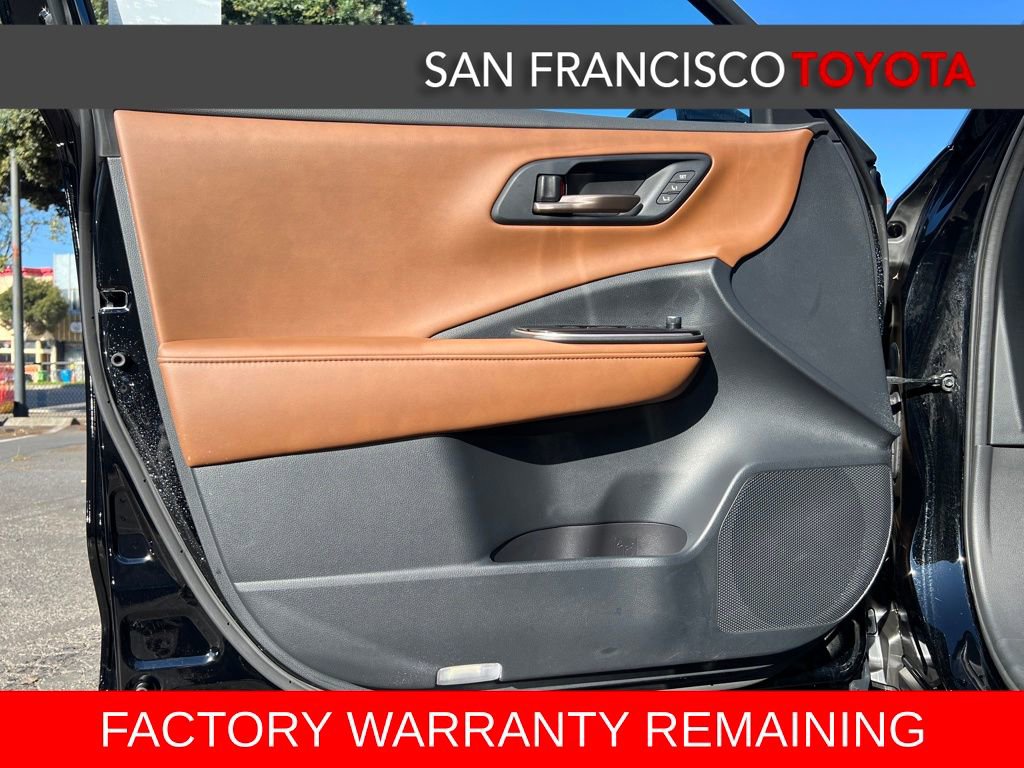 Certified 2025 Toyota Crown Signia XLE image 39