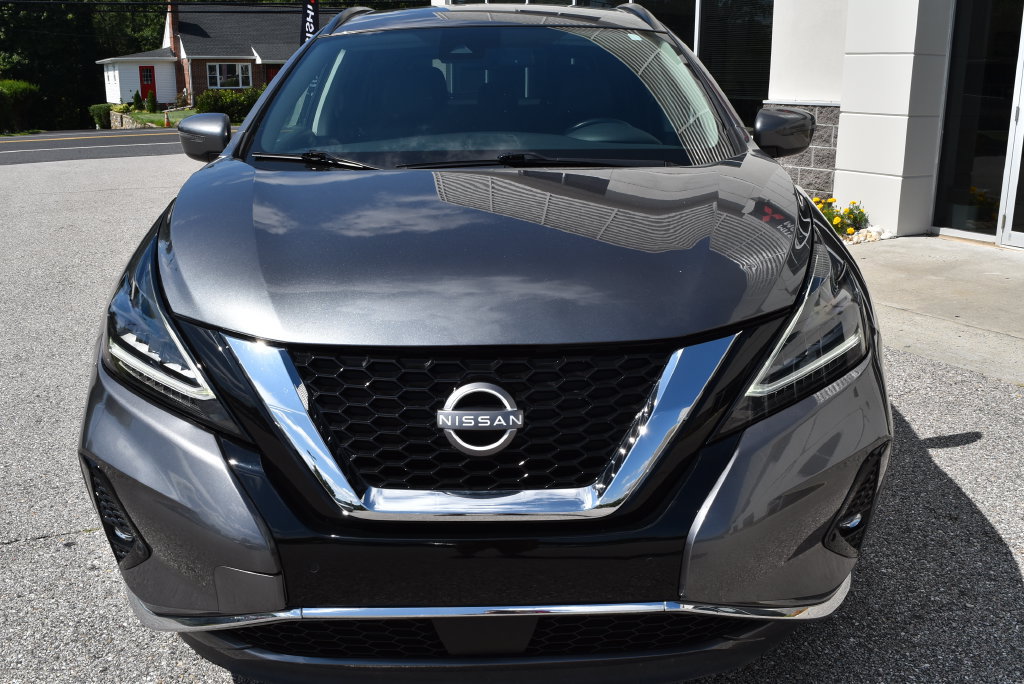 Used 2023 Nissan Murano SV FWD image 3